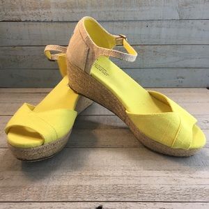 Toms Yellow Espadrille Peep Wedge Sandals 9 W